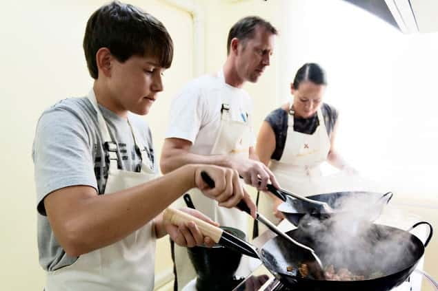 Bangkok: Maliwan Thai Cooking Class with Market Tour - Why this class works well in Bangkok