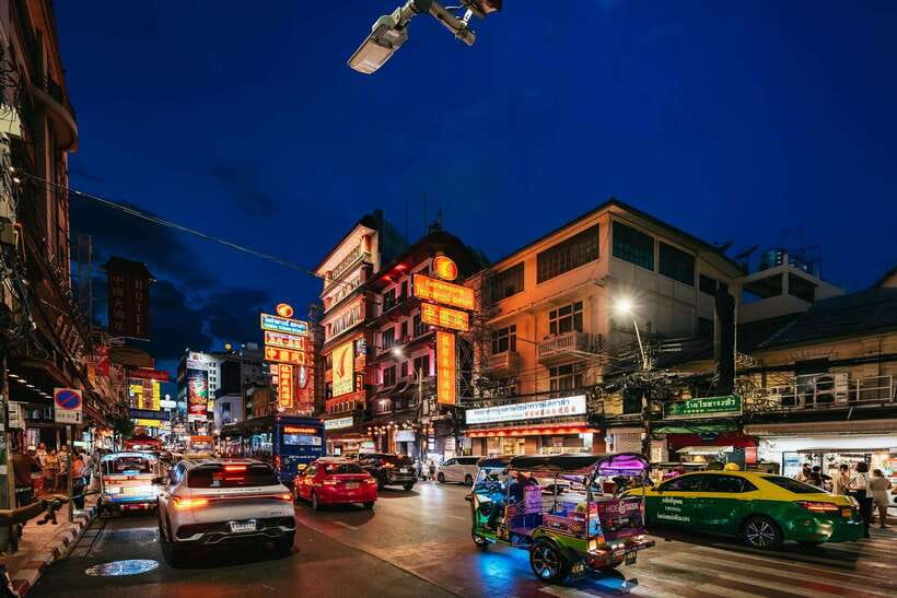 Bangkok: Michelin Guide Street Food Tour by Tuk Tuk - Choosing one hour, three hours, or private