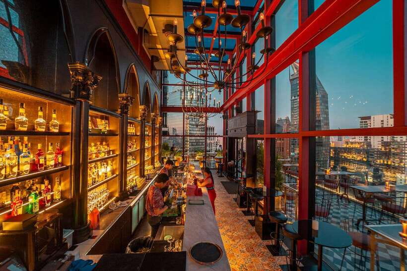 Bangkok: Mojjo Rooftop Lounge & Bar Food & Beverage Package - Latin fusion food with a rooftop setting