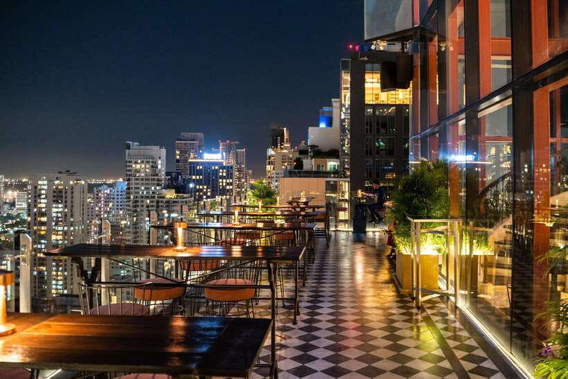 Bangkok: Mojjo Rooftop Lounge & Bar Food & Beverage Package - Is $31 good value?
