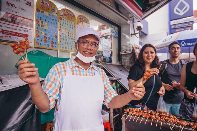 Bangkok Most Famous Food Experience (Private & All-Inclusive) - Starting with bubble tea at ATM Tea Bar
