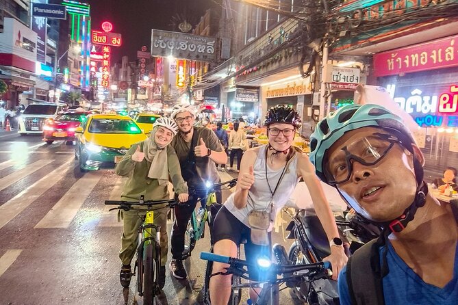 Bangkok Night Bike Tour -Hotel-pickup & Dinner - Chinatown and Yaowarat street food