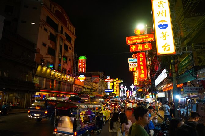 Bangkok Night Michelin Foodie Tour in Chinatown with 15+ tastings - Starting at Wat Mangkon, Bangkok’s Chinatown gateway