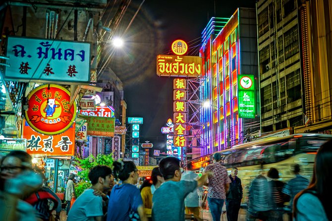 Bangkok Night Michelin Foodie Tour in Chinatown with 15+ tastings - Small snacks and fishball noodles