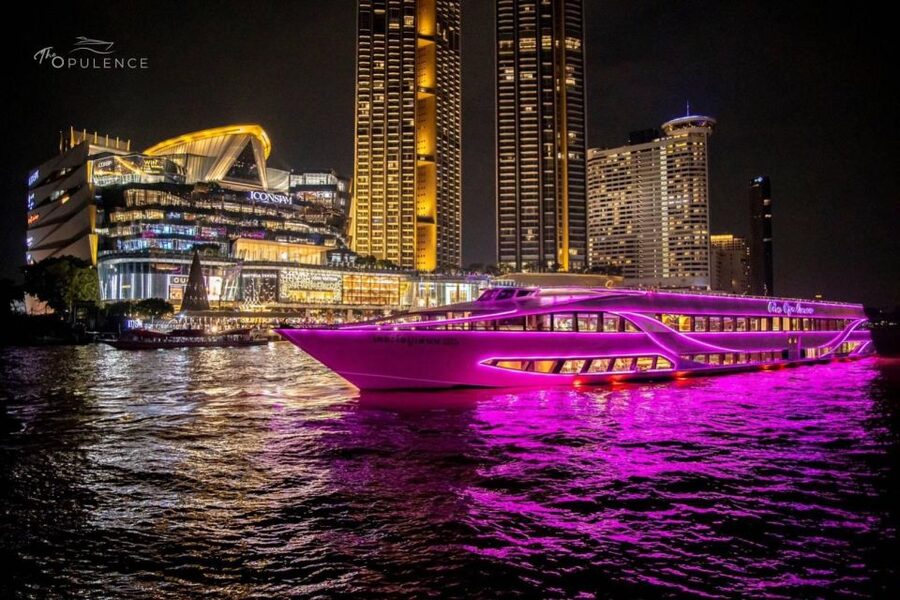 Bangkok: Opulence Luxury Chao Phraya Dinner Cruise - Wat Arun from the river
