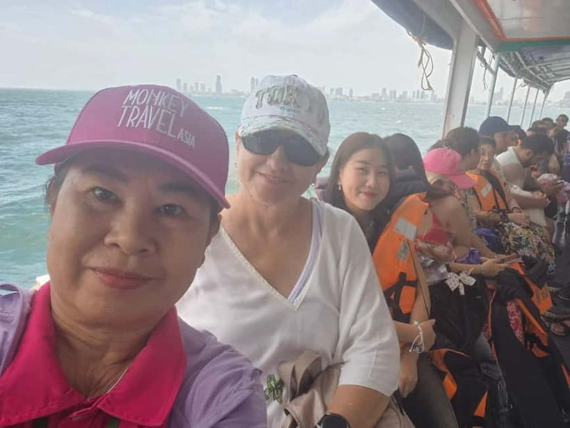 Bangkok: Pattaya Truth Sanctuary Guided Tour & Coral Island - Taking the boat across to Koh Larn