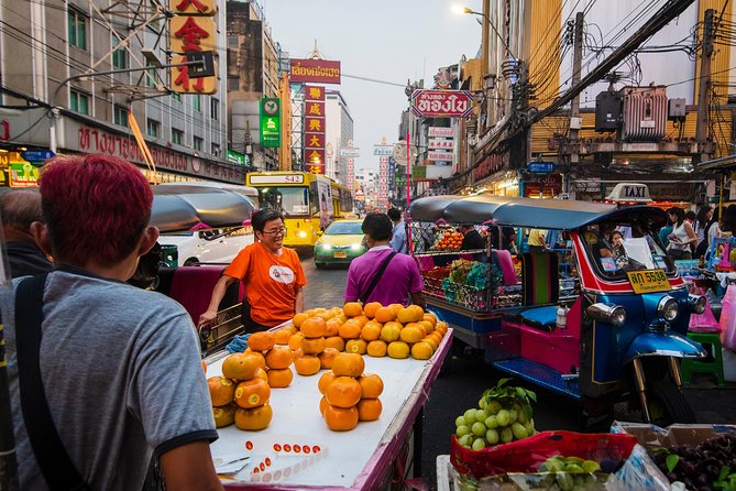 Bangkok Photography Masterclass - Private Photography Lesson - Shrine, park, and landmark stops
