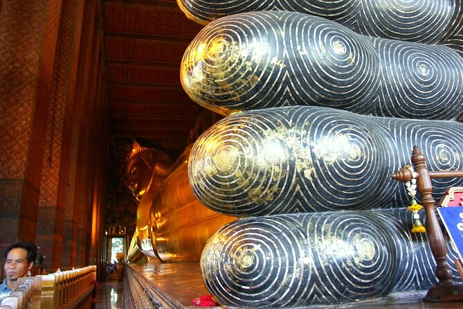 Bangkok Private Guide In and Around - Wat Saket and the Golden Mount viewpoint