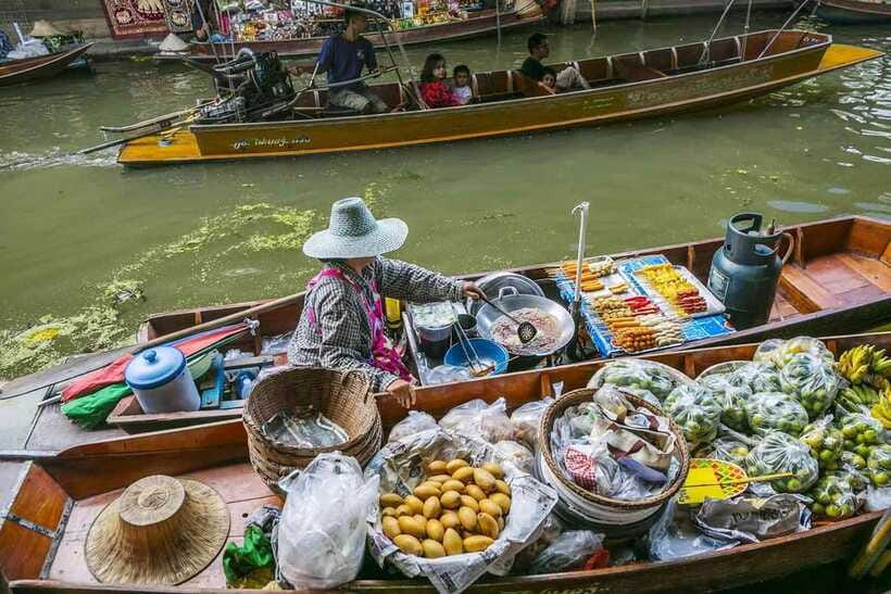Bangkok: Railway and Floating Market Tour with Dragon Temple - Transport, timing, and physical demands