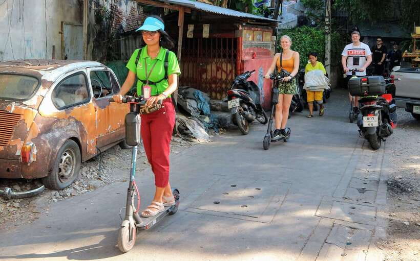 Bangkok: Riverside E-Scooter Adventure with StreetFood Snack - Key points at a glance