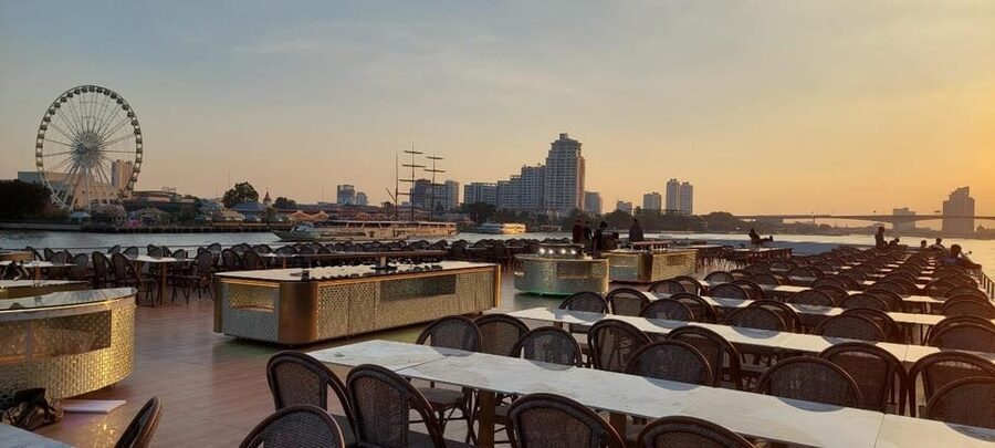 Bangkok: Royal Princess Cruise with Optional Hotel Transfer - The buffet: plenty of food, uneven pacing