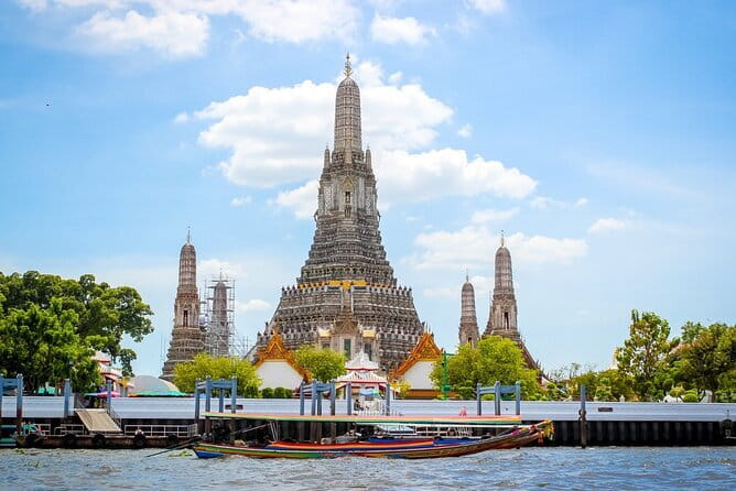 Bangkok's Best: City Highlights & Floating Market Private Tour - Damnoen Saduak by private long-tail boat