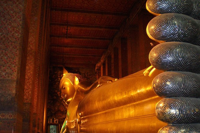 Bangkok’s Sacred Temples & Local Culture Half-Day Tour - Wat Benchamabophit and its white marble design