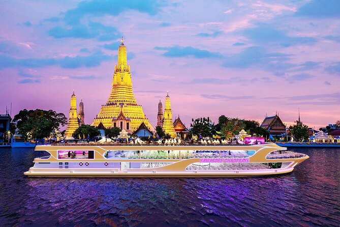 Bangkok Sawasdee Chaophraya Dinner Cruise from ICONSIAM - Wat Arun, the Temple of Dawn, after dark