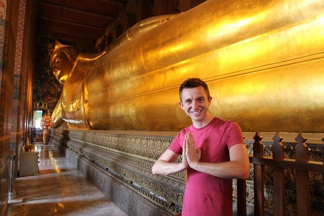 Bangkok Selfie Expert Tour: Little India, Wat Traimit & Wat Pho - Wat Traimit and the Golden Buddha