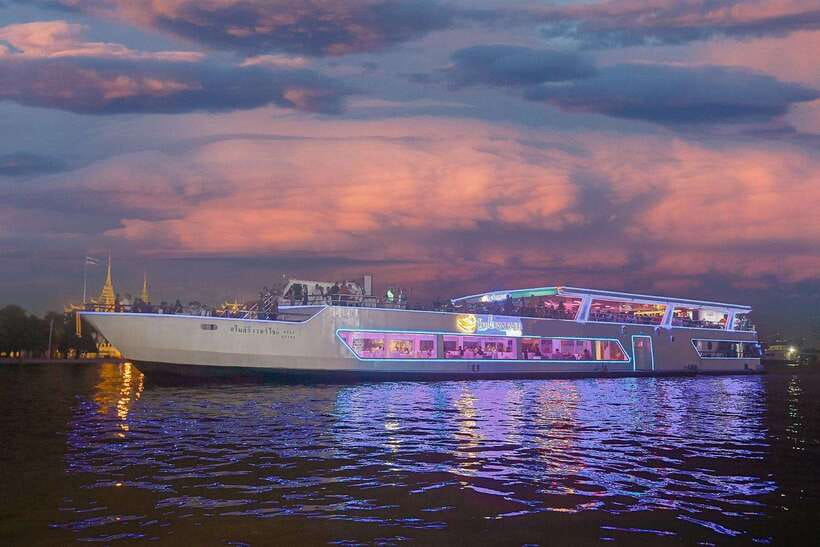Bangkok: Smile Riverside Dinner Cruise - ICONSIAM to Wat Kanlaya: modern Bangkok meets old river life