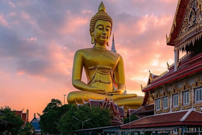 Bangkok : Sunset Food tour by Tuk Tuk boat with big Buddha view - Who will enjoy this evening most?