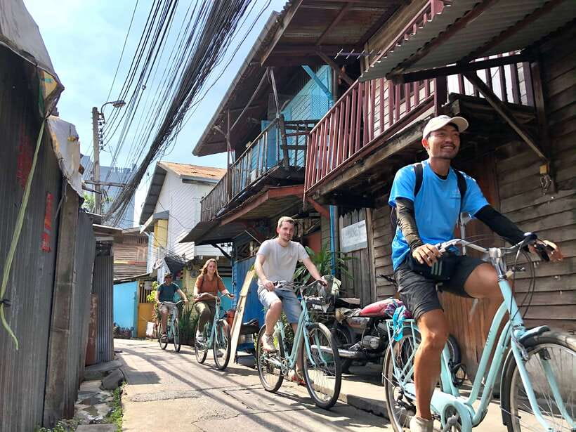 Bangkok: Temples, Canals & Local Life Bike Tour - Talat Phlu: the first taste of local Bangkok