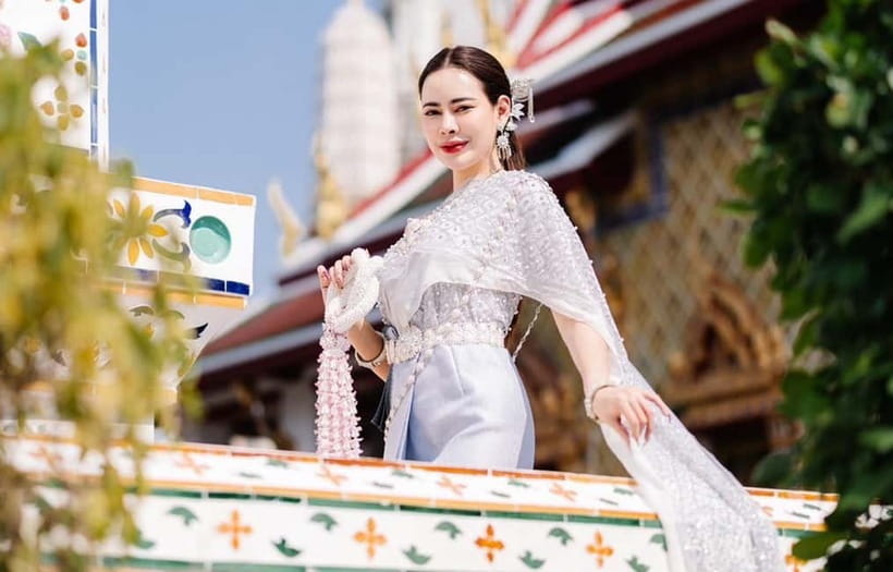 Bangkok: Thai Costume Rental + Hairdo, Makeup & Accessories - Hair, Makeup, and Finishing Touches