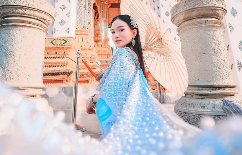 Bangkok: Thai Costume Rental + Hairdo, Makeup & Accessories - Adding Wat Pho and the Grand Palace