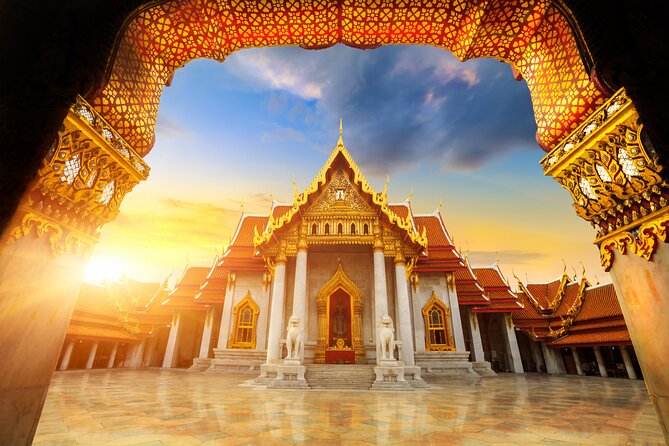 Bangkok: The Grand Palace, Wat Pho, and Wat Arun Walking Tour - Key points at a glance