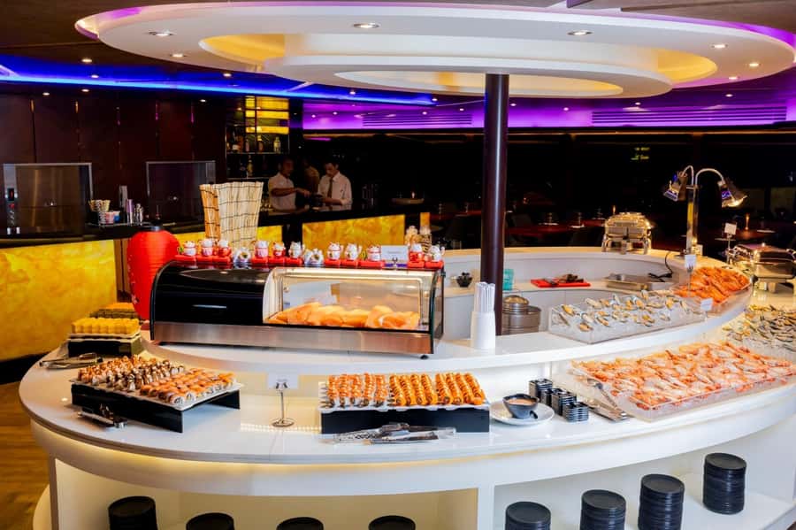 Bangkok: The Opulence Buffet Dinner Cruise with Live Band - Starting at ICONSIAM Pier 2