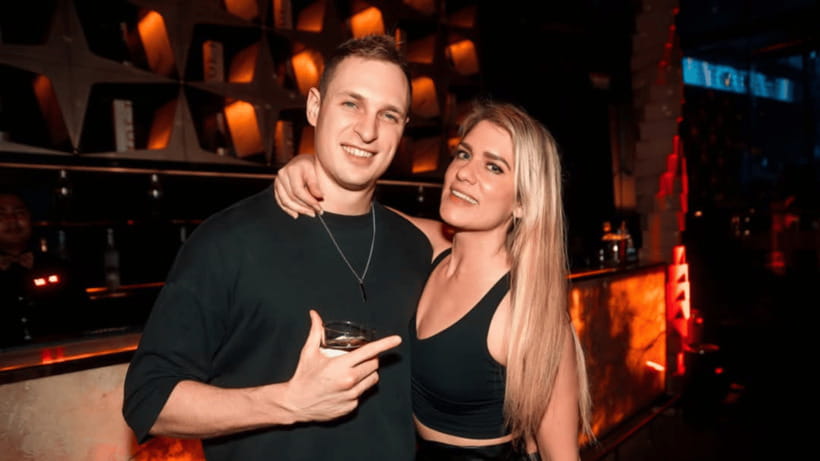 Bangkok: The Speakeasy, Rooftop & Iconic Venues Pub Crawl - Levels Sky Club finishes with VIP access