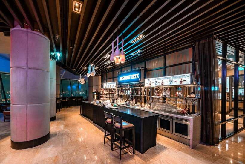Bangkok: ThreeSixty Jazz Lounge at Millennium Hilton - Who will enjoy ThreeSixty most