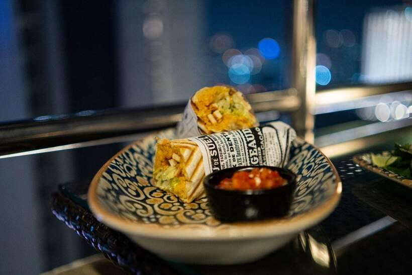 Bangkok: ThreeSixty Rooftop Bar at Millennium Hilton - Getting there without losing time