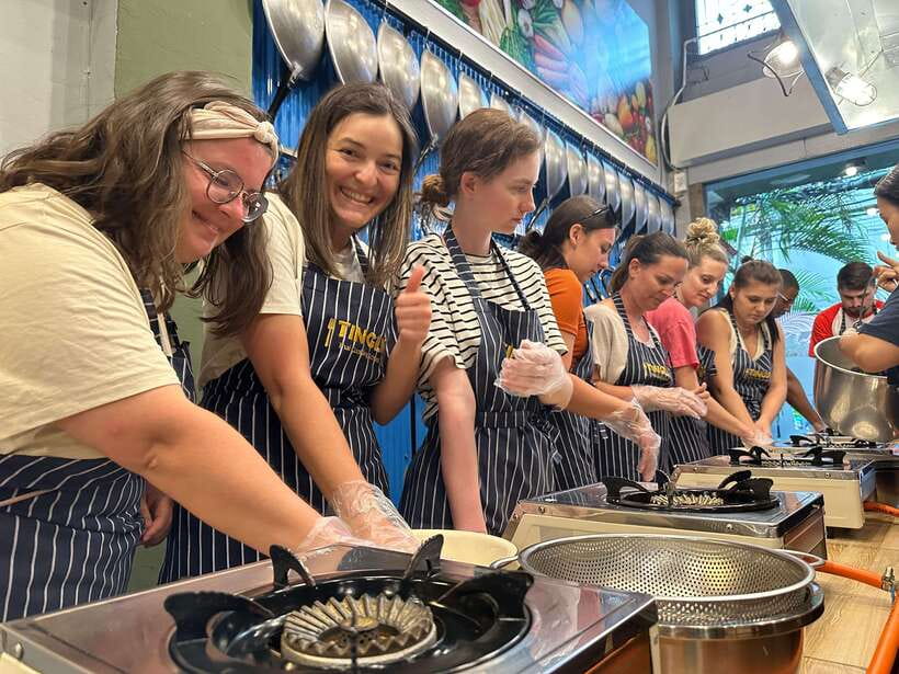 Bangkok: Tingly Thai Cooking School Half-Day Cooking Class - The daily curry changes with the calendar