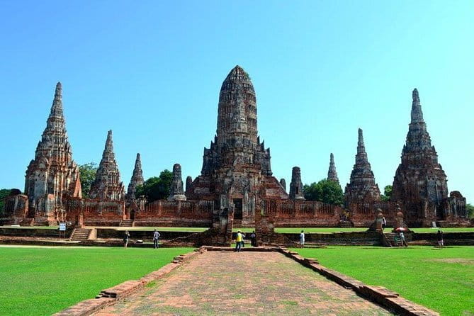 Bangkok to Ayutthaya Lopburi Monkey Temple, Largest Buddha Tour - Phra Prang Sam Yot and Lopburi’s famous monkeys