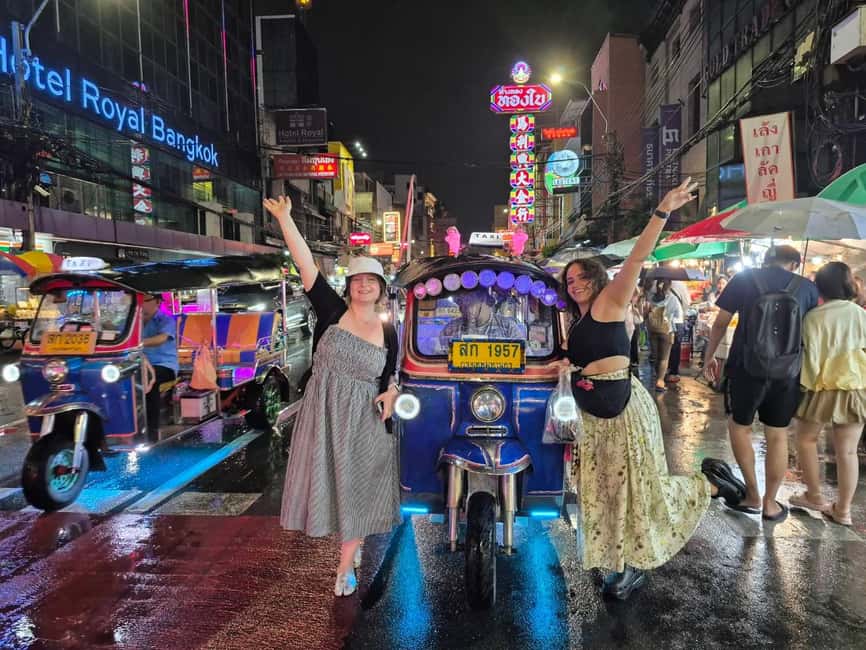Bangkok: Tuk Tuk Adventure Chinatown Michelin Food & Temples - Why a Bangkok tuk tuk works best after sunset