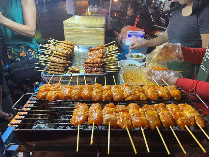 Bangkok Tuk-Tuk by Night with Chinatown Street Food Meal - Chinatown, street food, and dessert