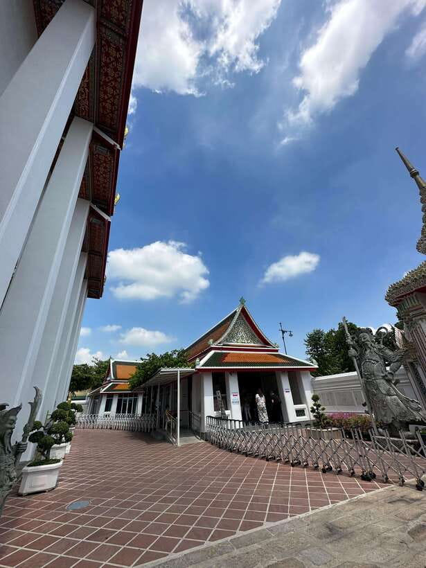 Bangkok: Tuk Tuk Day Pass App & Boat Chao Phraya River - Siam and Silom for shopping, parks, and city views