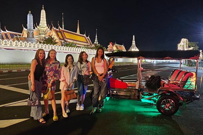 Bangkok TUK TUK Twilight Cultures Market and Food Taste - Why this Bangkok evening route works