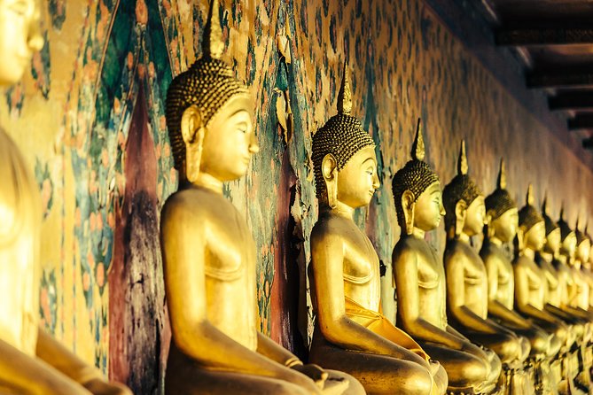 Bangkok Tuk Tuk Walk & Temple Tour With Wat Pho, Arun & Traimit - Fresh markets, a mosque, and wooden homes