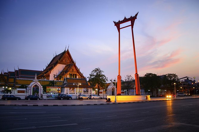 Bangkok Under the Night Lights by TUK-TUK (SHA Plus) - Who will get the most from this evening