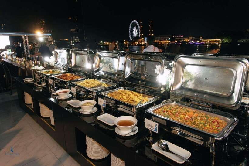 Bangkok: Unicorn Chao Phraya River Dinner Cruise - Music, dance, and the onboard atmosphere