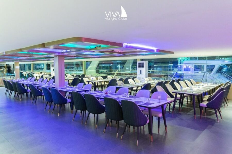 Bangkok: Viva Alangka Chao Phraya Dinner Cruise - The Chao Phraya River as your moving viewpoint