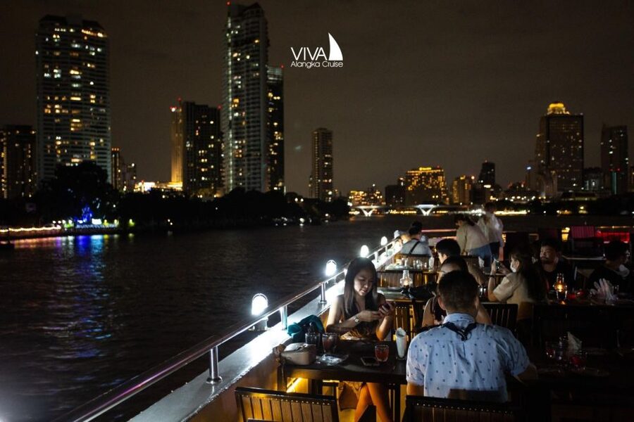 Bangkok: Viva Alangka Chao Phraya Dinner Cruise - Dinner and the dance show near Rama VIII Bridge