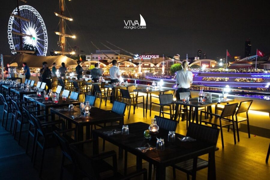 Bangkok: Viva Alangka Chao Phraya Dinner Cruise - Bangkok Noi and the quieter part of the route