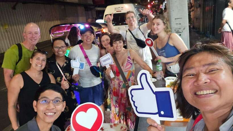 Bangkok Walking Tour : Mouthwatering Journey Food Tour - Markets, vendors, and local conversation