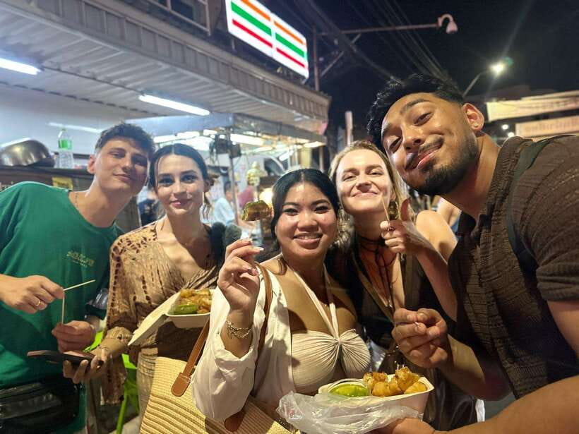 Bangkok Walking Tour : Mouthwatering Journey Food Tour - Why Chinatown works as a food tour