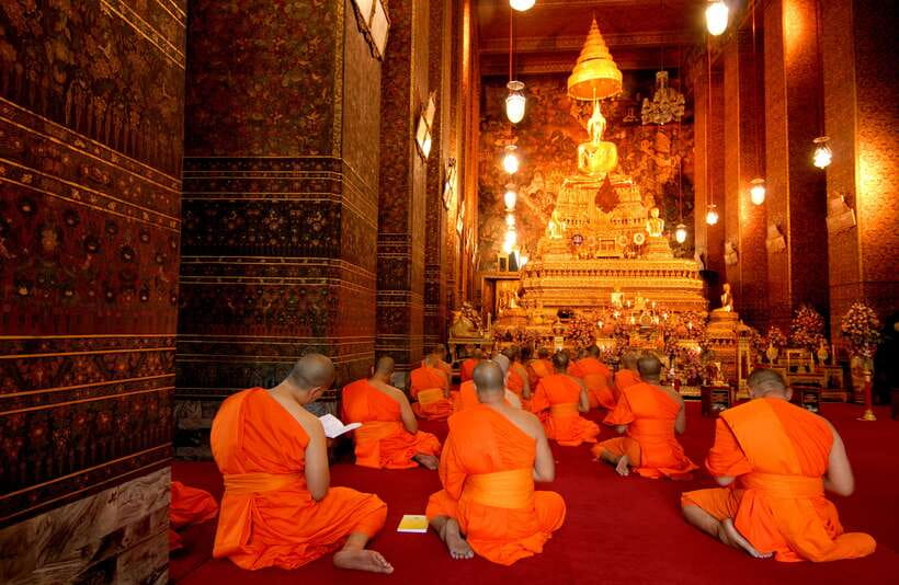 Bangkok: Wat Pho and Wat Arun Guided Walking Tour - Who will get the most from this tour