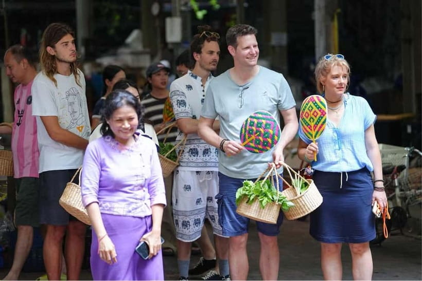 Bangkok: White Lotus Thai Cooking Class with Market Tour - Key points at a glance