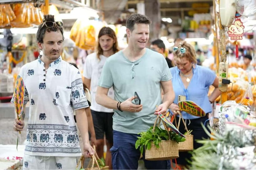 Bangkok: White Lotus Thai Cooking Class with Market Tour - Four Thai dishes, prepared by you