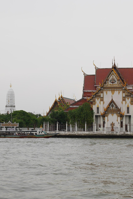 Bangkok with a Private Car and Driver Customizable Tours - What your driver does, and what your driver does not do