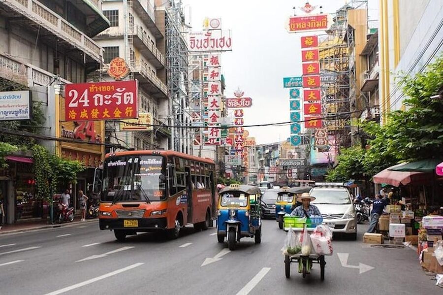 Bangkok with a Private Car and Driver Customizable Tours - Building your own route without wasting the booking