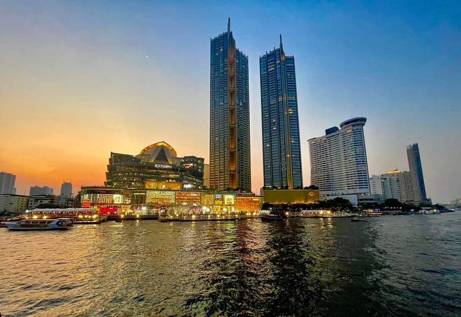 Bangkok with a Private Car and Driver Customizable Tours - Vehicles, group size, and comfort