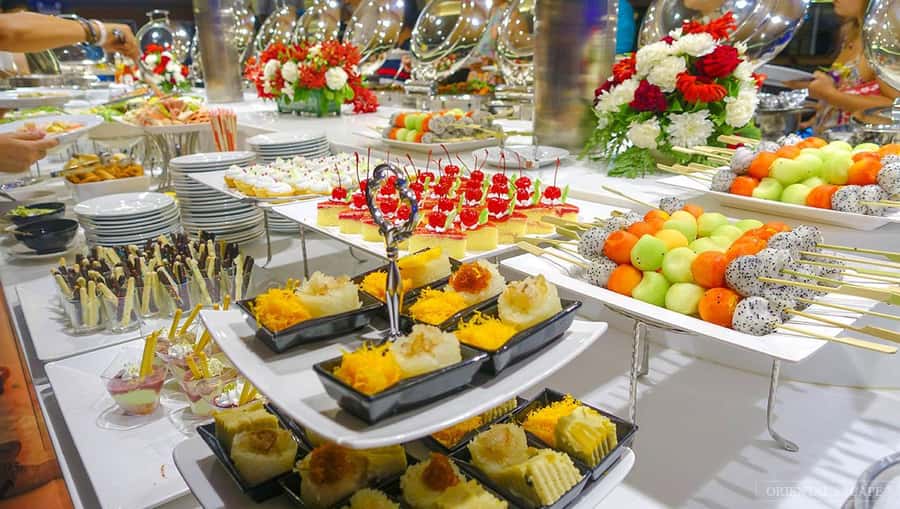 Bangkok: Wonderful Pearl Dinner Cruise and Live Performance - Who will enjoy the Wonderful Pearl Cruise?